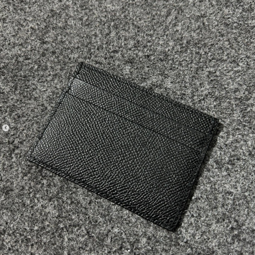 Tarjetero Burberry Logo "Black"