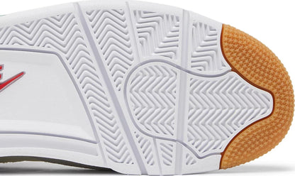Air Jordan 4 Retro SB "Pine Green"