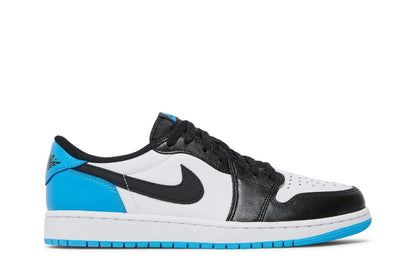 Jordan 1 Retro Low OG en negro y azul celeste