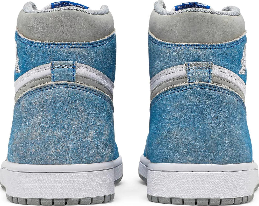 Air Jordan 1 Retro High OG "Hyper Royal"