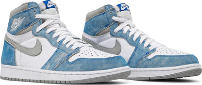 Air Jordan 1 Retro High OG "Hyper Royal"