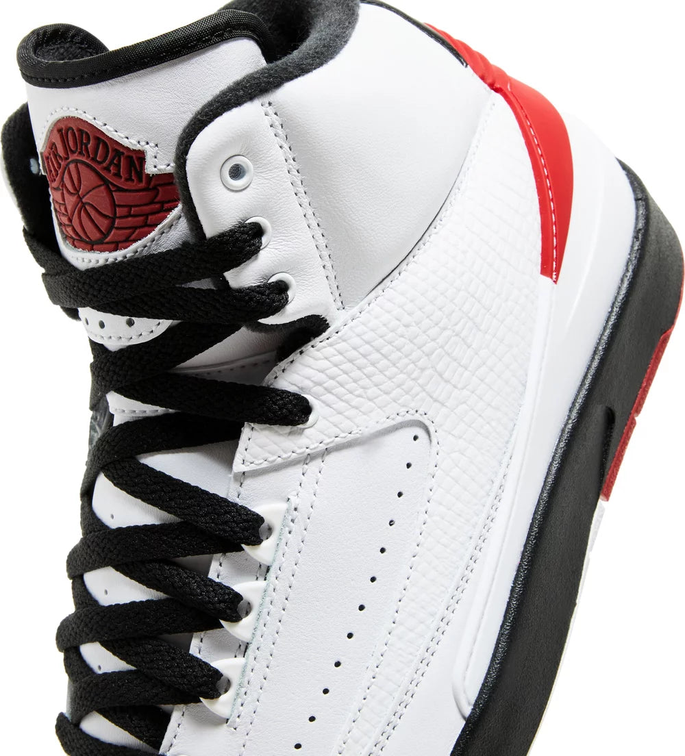 Air Jordan 2 Retro OG "Chicago (2022)"