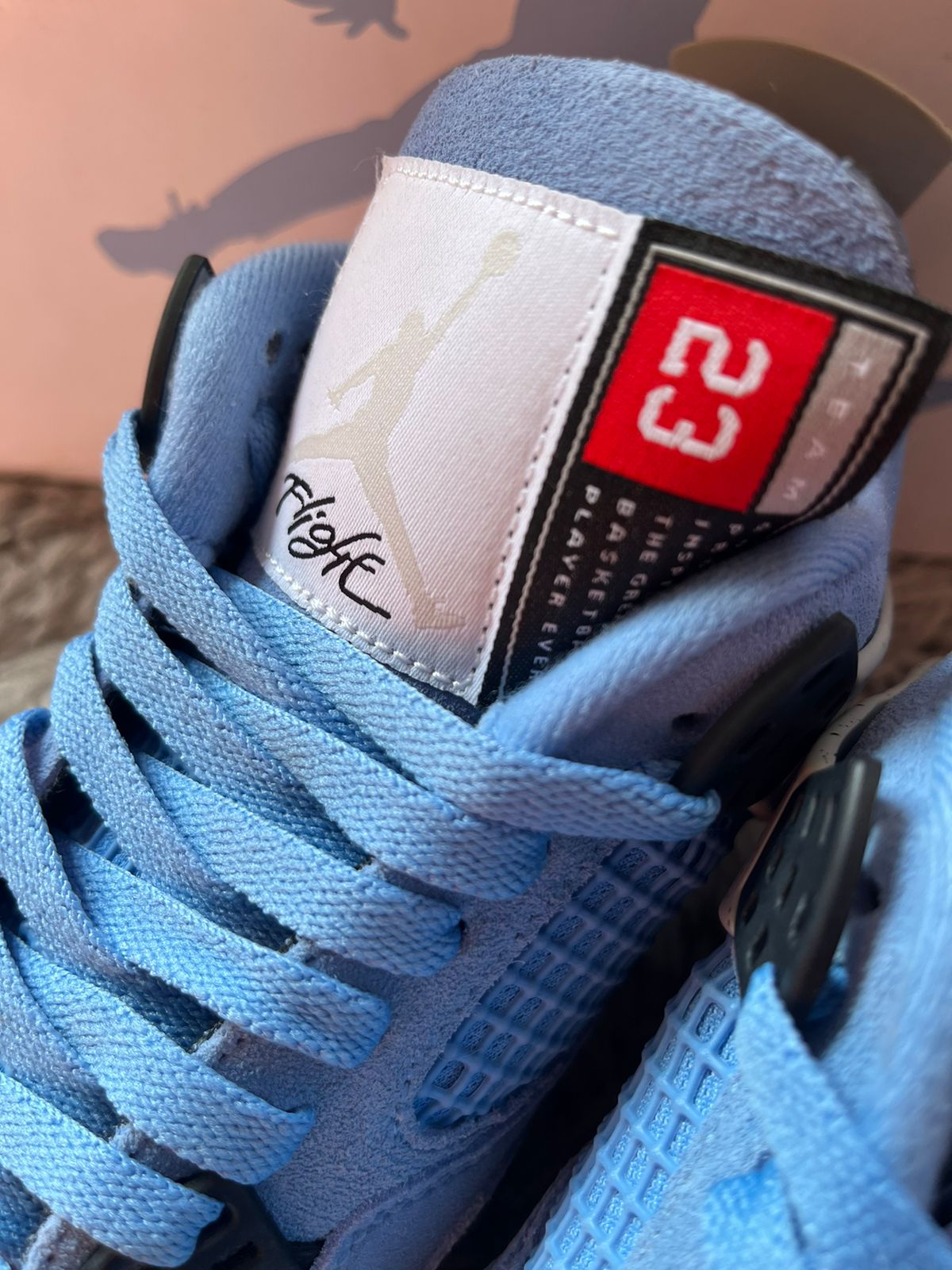 Air Jordan 4 Retro "University Blue"